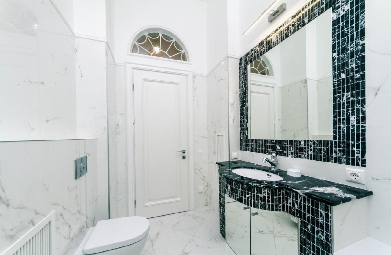 Luxury Beatiful Apartment On Pyshkinska Street Київ Екстер'єр фото
