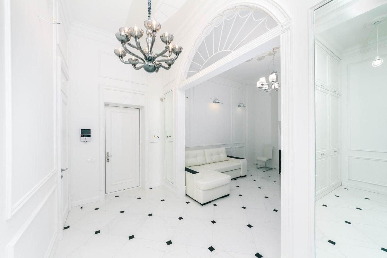 Luxury Beatiful Apartment On Pyshkinska Street Київ Екстер'єр фото